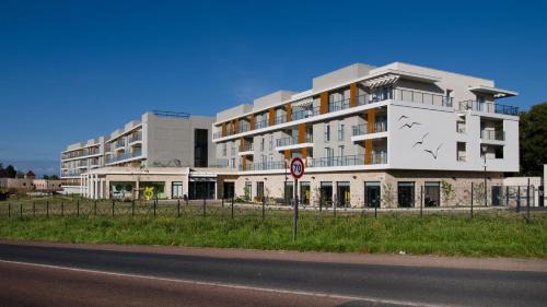 Nevers Apartment | DOMITYS LE BELVEDERE Résidence Services Séniors