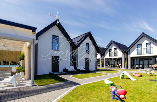 Wladyslawowo House | Domki Nord Breeze z podgrzewanym basenem i jacuzzi