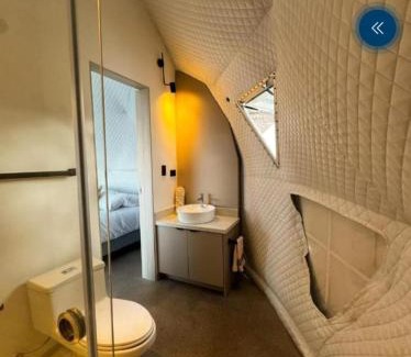 Latacunga Apartment | Domo glamping con jacuzzi y croquet