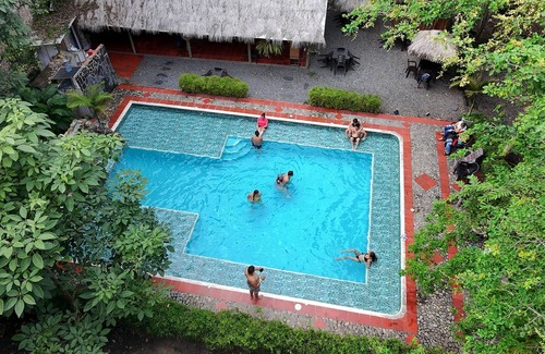 Utica House | "Domo Nativo: Adventure and Relaxation in the Heart of the Forest".