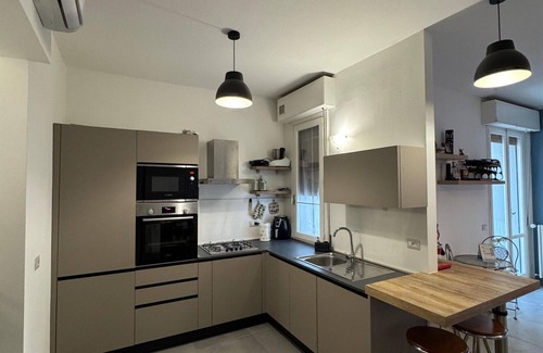 Crocetta-San Lazzaro-Modena Est Apartment | Domus Plinio - Affitti Brevi Italia