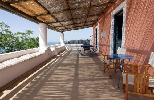 Filicudi Porto Apartment | Domus Sicily - Casa Timpone