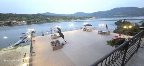 Eselnita House | Donaris