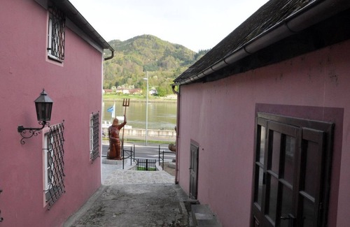 Grein Apartment | Donaublick Apfelstrudel - Wohnen bei Schörgi