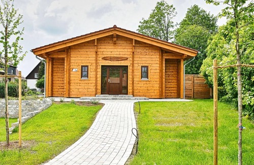 Rotacker House | Doppelhaushälfte in Hasselfelde