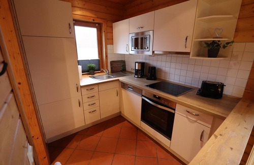 Rotacker House | Doppelhaushälfte in Hasselfelde