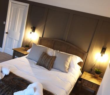 Formby House | Dora Cottage