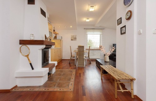 Bemowo House | Dostępna 62A | House | Parking