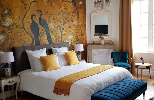 Labruguiere House | Double or Twin-Oversized-Ensuite with Shower-Garden view