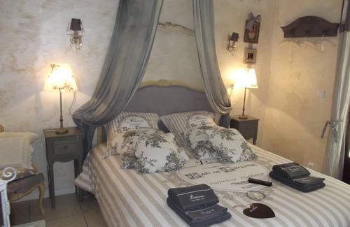 Cabries Bed & Breakfast | Double room-Comfort-Ensuite with Shower-Garden view