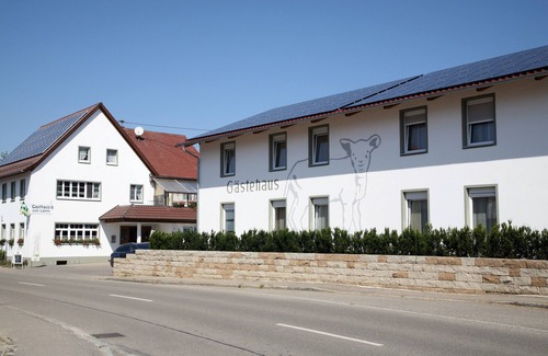 Asch Apartment | Double Room for 2 Guests with 21m² in Blaubeuren (73317)