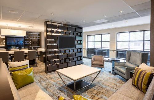 Uptown Hotel | DoubleTree by Hilton Hotel & Suites Houston by the Galleria