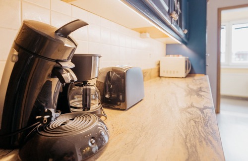 Medraz Apartment | Doug's funky ski/summer apmt w Poker, Bouldering etc