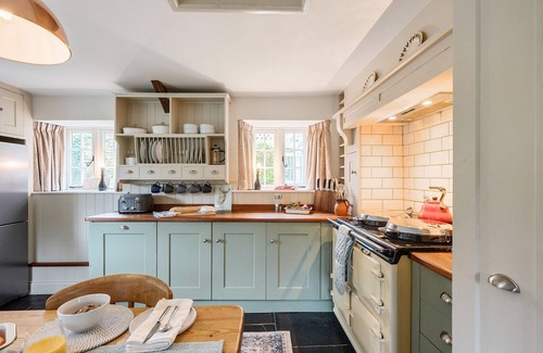 Zeals Cottage | Dovehayes Cottage - sleeps 4 guests in 2 bedrooms