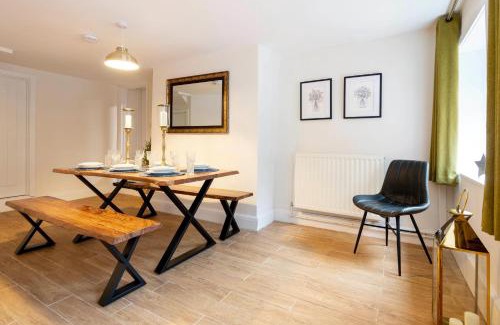 Saddleworth House | Dovestone Cottage