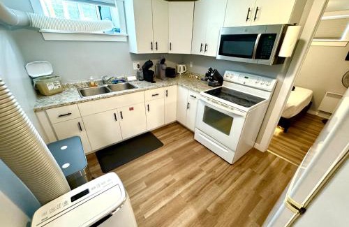 Charlottetown Apartment | Downtown-2BR APT-King-Parking-WiFi7