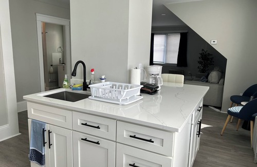 Mount Pleasant Apartment | Downtown Gem: Providence Loft; Mini get Away!