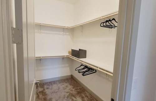 Washington Ave./ Memorial Park Apartment | Downtown-Heights