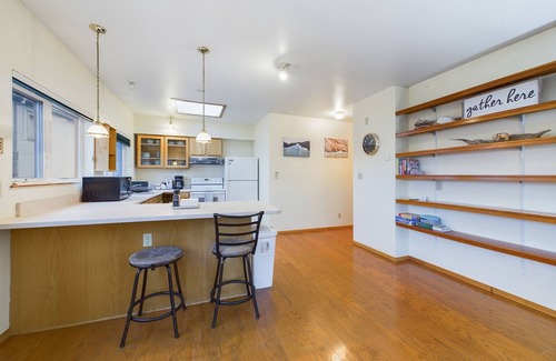 Downtown Juneau Apartment | Downtown Ocean view Apt, next to Cruise Ship Docks