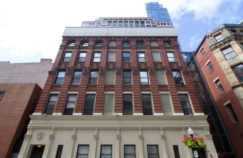 Downtown Boston Apartment | Downtown Studio Students Welcome Washer and Dryer