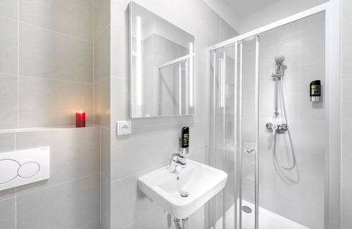 Brevnov Hotel | Downtown Suites Belohorska