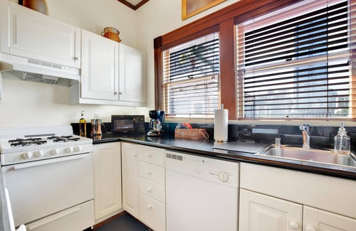 Civic Core House | Downtown Victorian Charmer!