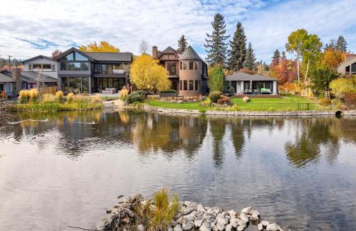 River West House | Drake Park Villa
