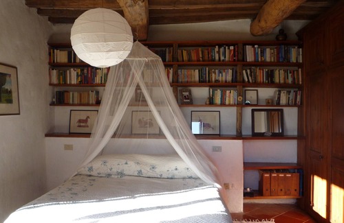Baschi Cottage | Dream country cottage with lake views in Umbria near Orvieto