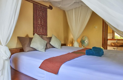 Sukasada House | Dream house in the rice field at sunset + private pool + FREE WIFI