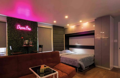 Belleville Apartment | DreamBox Vrbo! Where Dreams Become A Reality!