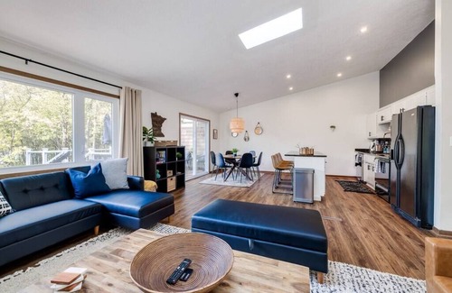 Inver Grove Heights House | Dreamy Lake Home with Huge Private Yard