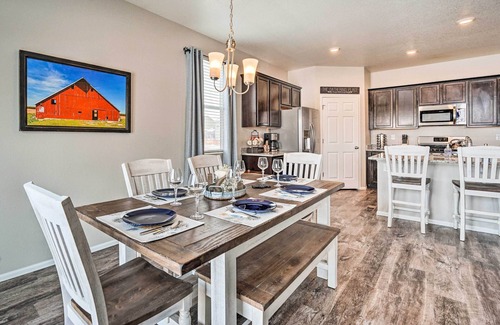 Windsor House | Dreamy Windsor Home with Grill ~ 3 Miles to Lake!