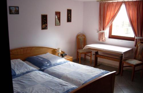 Obernaundorf Apartment | Dresden-Fewo-Huhle