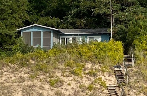 Shelby Cottage | Drift Away At Lake Michigan