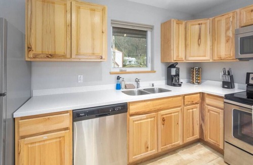 Seward Apartment | Driftwood Suites - SeaStar (#4)