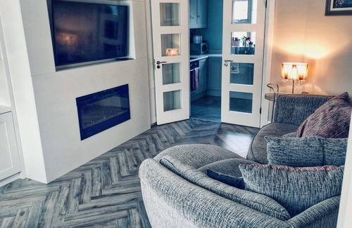 Drogheda House | Drogheda Comfort Double Room + Extra Mattress, Near Centre City