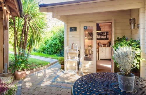 Pyecombe Apartment | Duck Lodge B&B Luxury Log Cabin