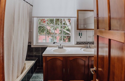 Amon Hotel | Dunn Inn