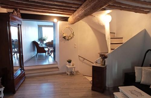 Sarrians Apartment | Duplex en terrasse sur les toits de Provence