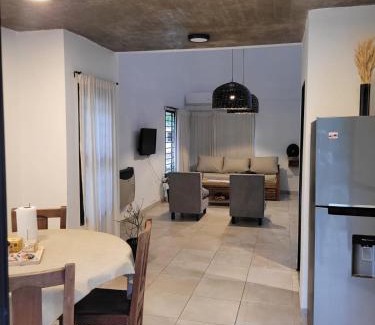 Yerba Buena House | Duplex Familiar