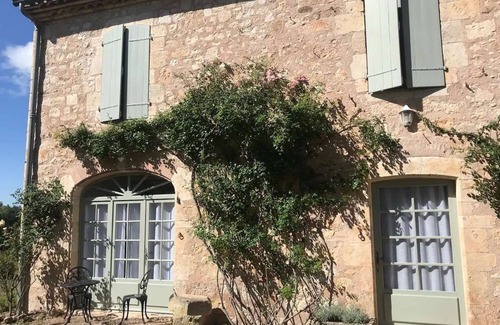 Castelnau-de-Montmiral Apartment | Duplex flat in the 17th century castle estate