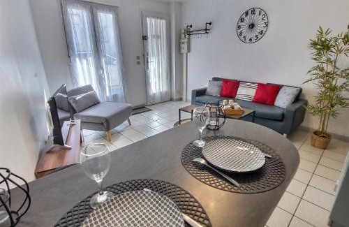 Moussy-le-Vieux Apartment | Duplex Le Cachou : 10 min Aéroport de Roissy CDG - Astérix - Paris