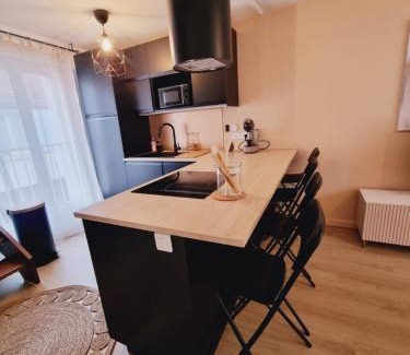 Neauphle-le-Chateau Apartment | Duplex neuf centre ville avec parking