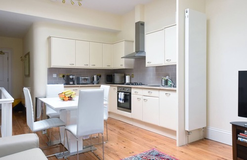 Leamington Spa Apartment | Duplex, stylish apartment in Leamington Spa