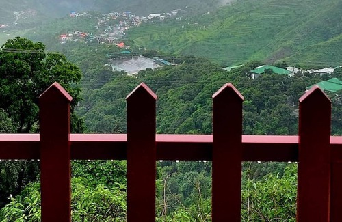 The Mall Road House | Duplex Suite 1 - Enjoy Your Ultimate Workations!