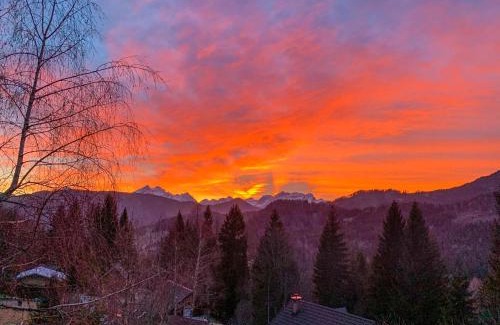 Jesenice House | Dwarfs cabin overlooking Julian Alps near Bled