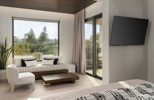 Misiria Hotel | Dyo Beach Suites