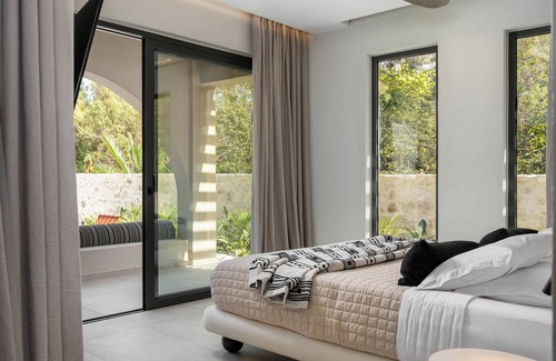 Misiria Hotel | Dyo Beach Suites