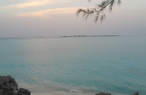 George Town Apartment | E.B.Rentals Unit#1 - Central locationn5 minutes from Airportn2 bedroom, 1bath