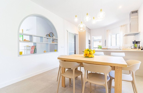 Alcanada Ski Chalet | E395 Villa Playa Golf by Mallorca Villa Select